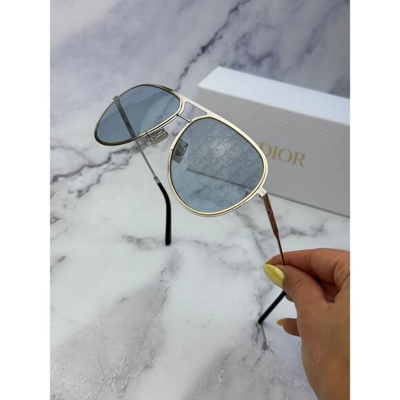 NEW Dior DiorEssential A2U Sunglasses in Logo Oblique Mirror - Picture 3 of 5